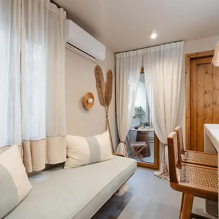 Chic Elysium * Naxos City