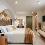 Chic Elysium Apartment *