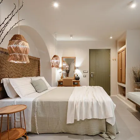 Chic Elysium - Joy Naxos City