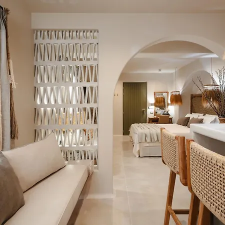 Chic Elysium Naxos City